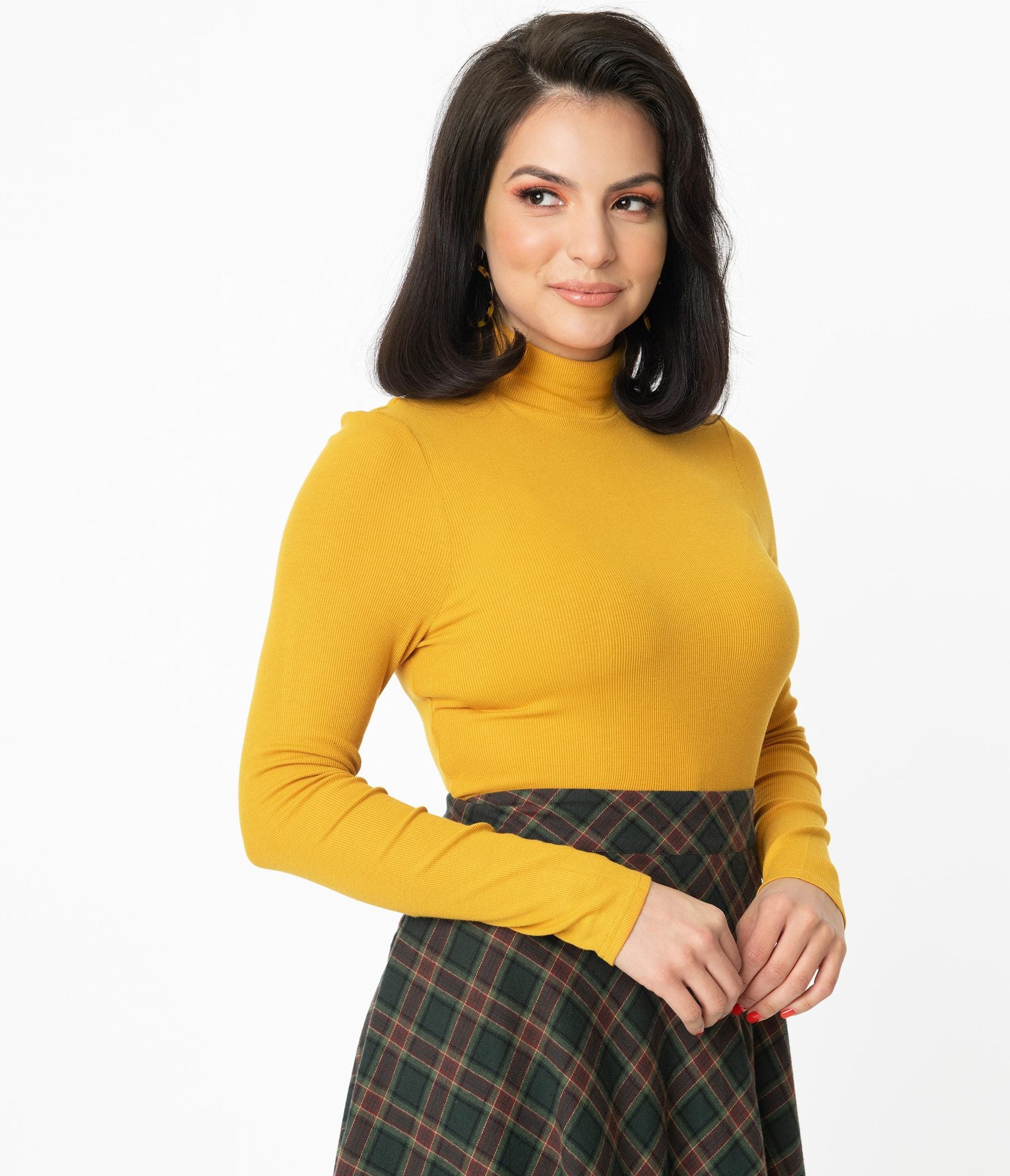 Mustard turtleneck hotsell